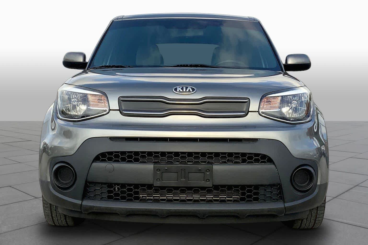 Used 2019 Titanium Gray Kia Base image 4