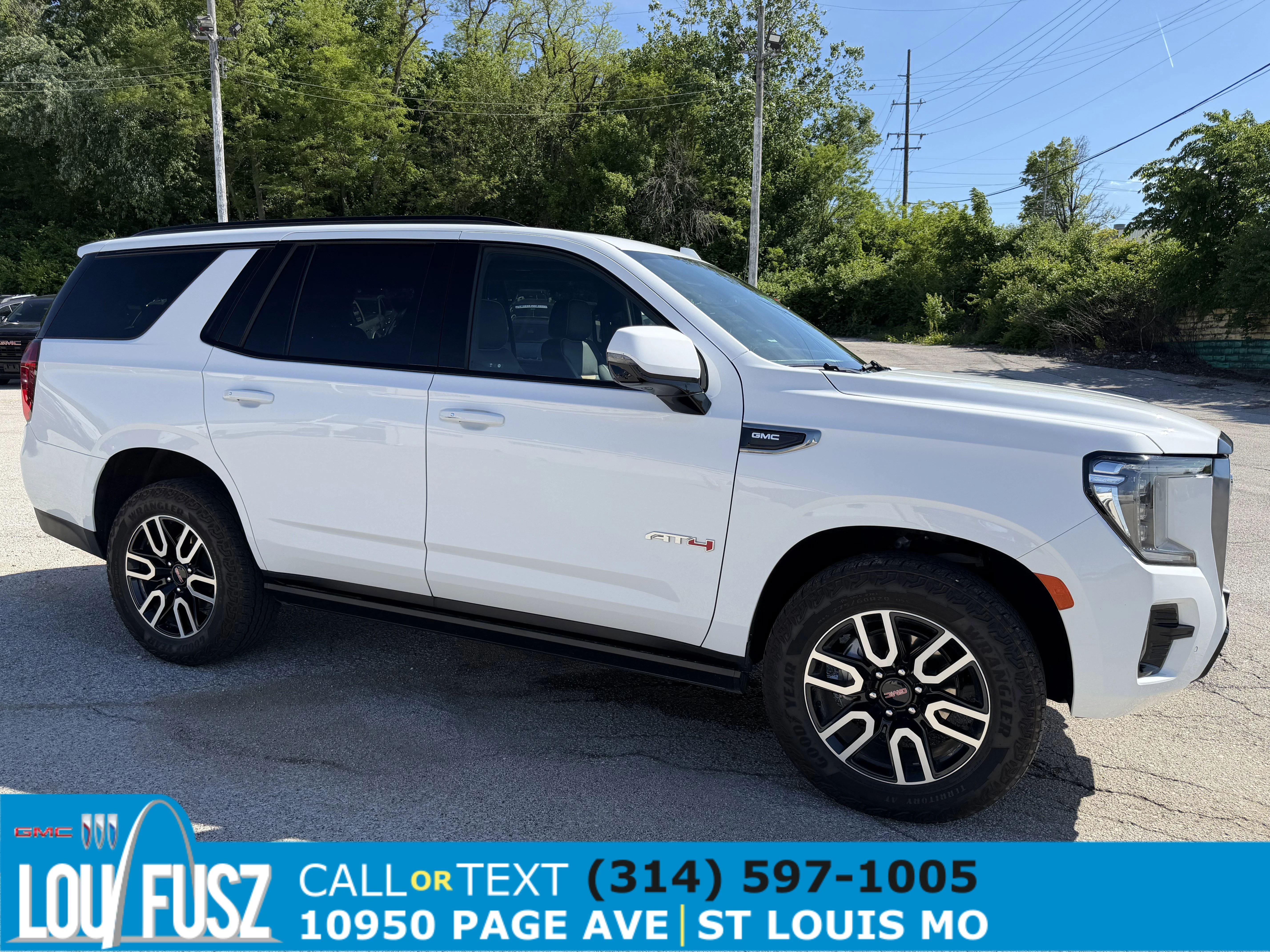 2024 GMC Yukon 4WD AT4's photo