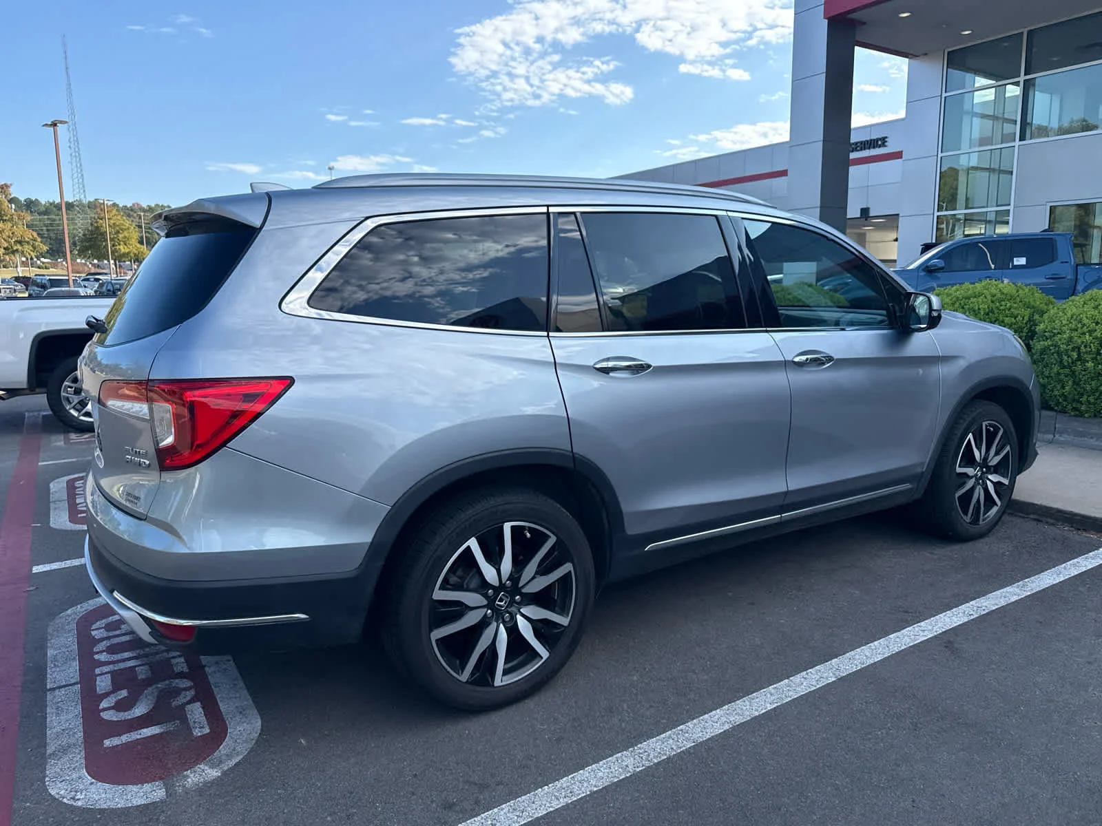 Used 2021 Lunar Silver Metallic Honda Elite image 7
