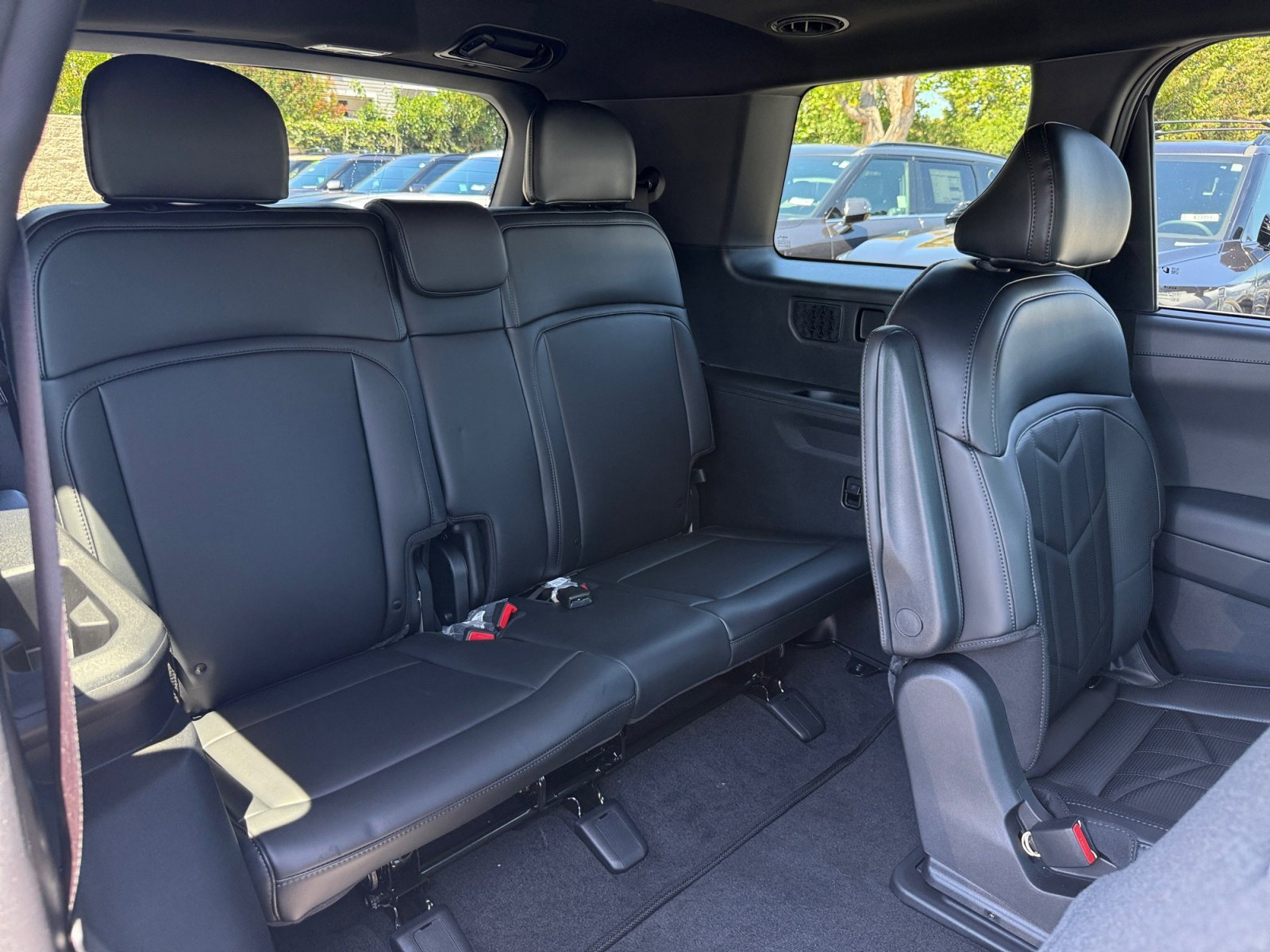 New 2027 Wolf Gray Kia X-PRO SX image 21