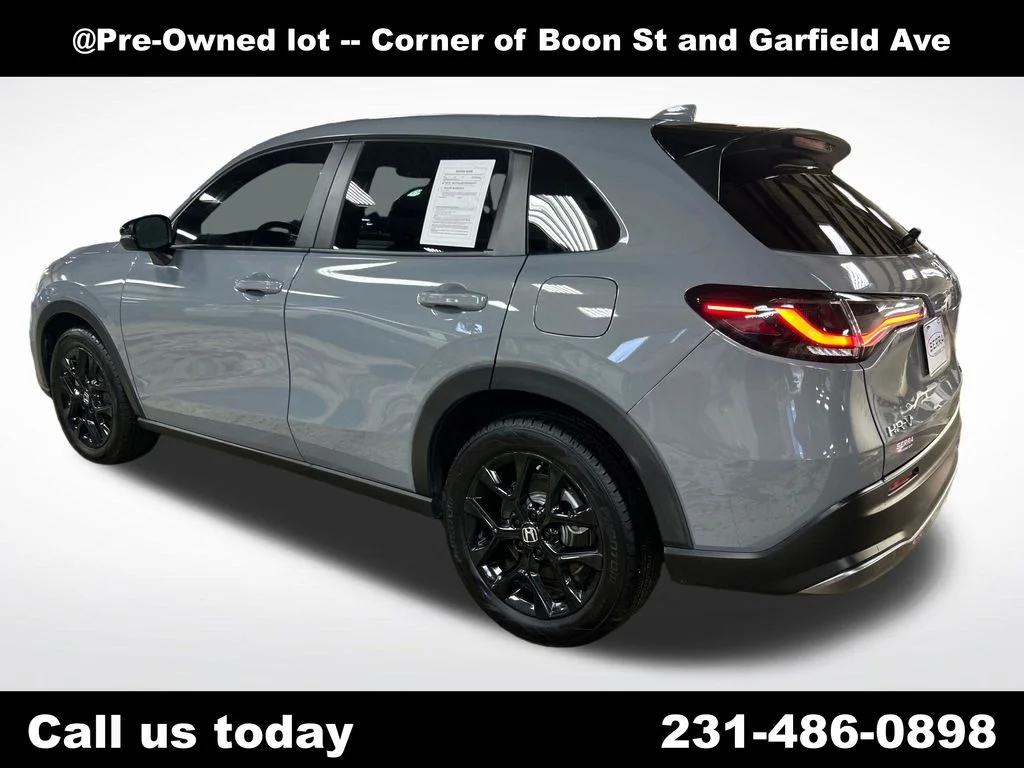 Used 2024  Honda Sport image 3