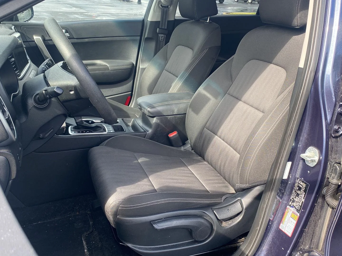 Used 2022 Pacific Blue Kia LX image 2