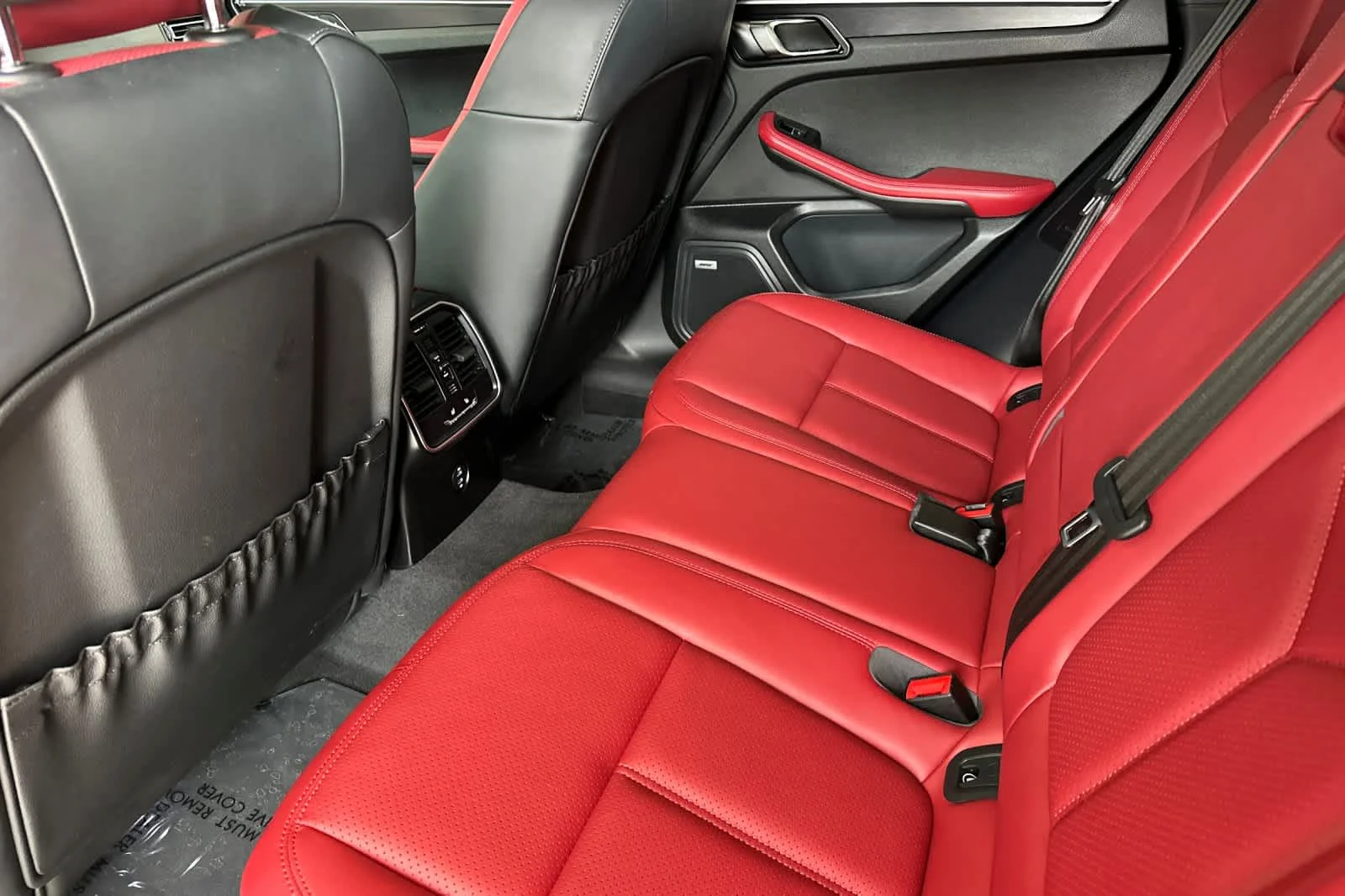 Used 2023  Porsche GTS image 4