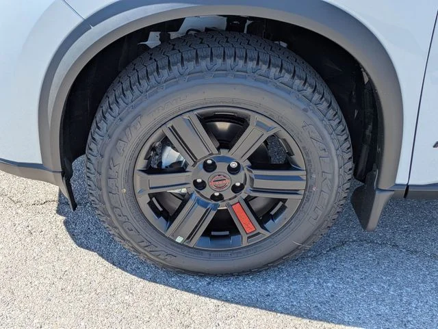 New 2026 Everest White Pearl TriCoat Nissan Rock Creek® image 4