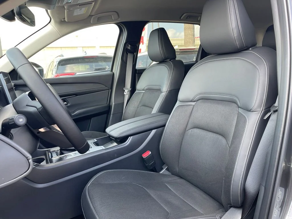 New 2026 Machine Gray Metallic Mazda 2.5 S Preferred AWD image 17