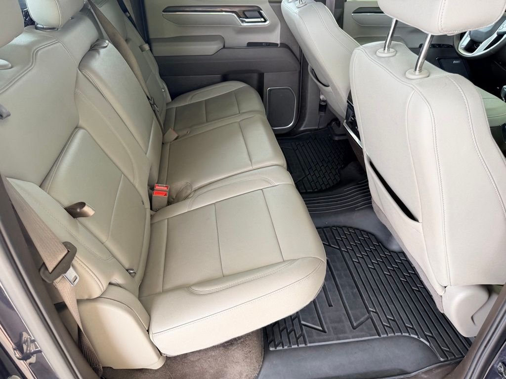 Used 2025 Silver GMC SLT image 35