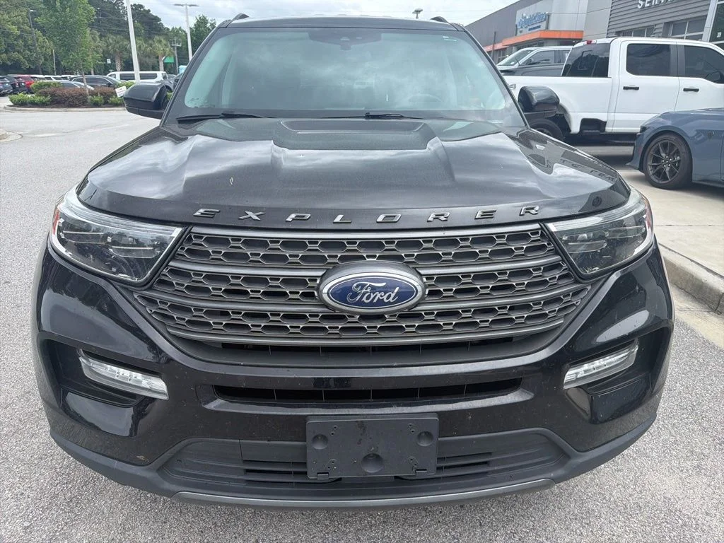2023 Ford Explorer XLT RWD's photo