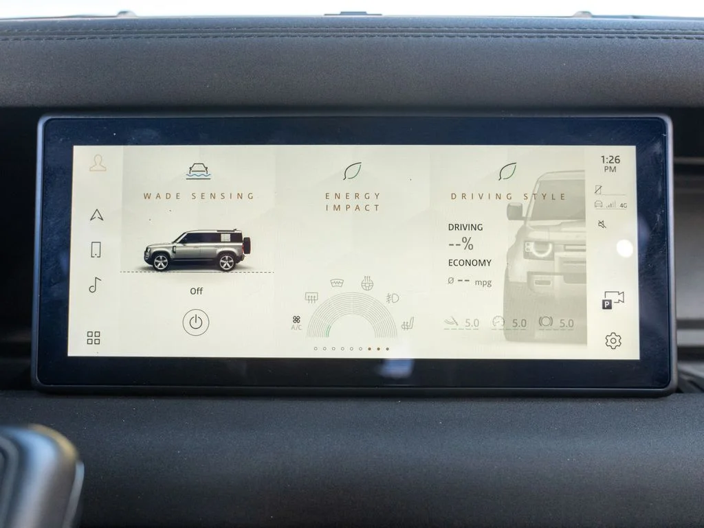 Used 2023 Black Land Rover X-Dynamic SE image 24