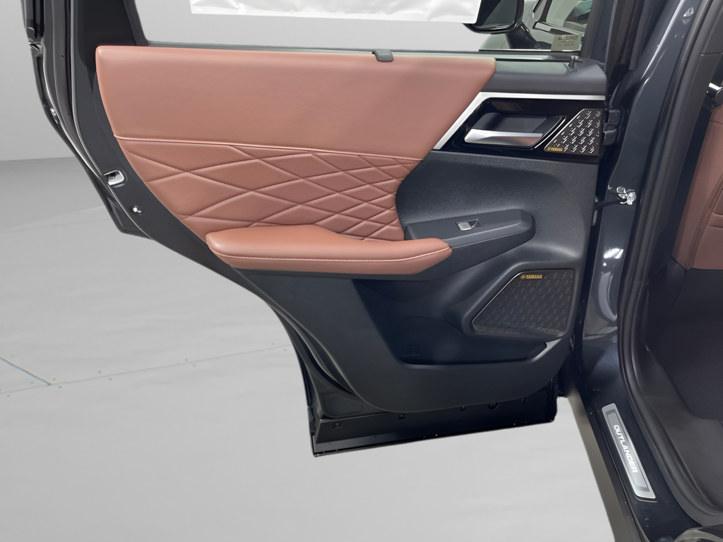 New 2026  Mitsubishi SEL image 31