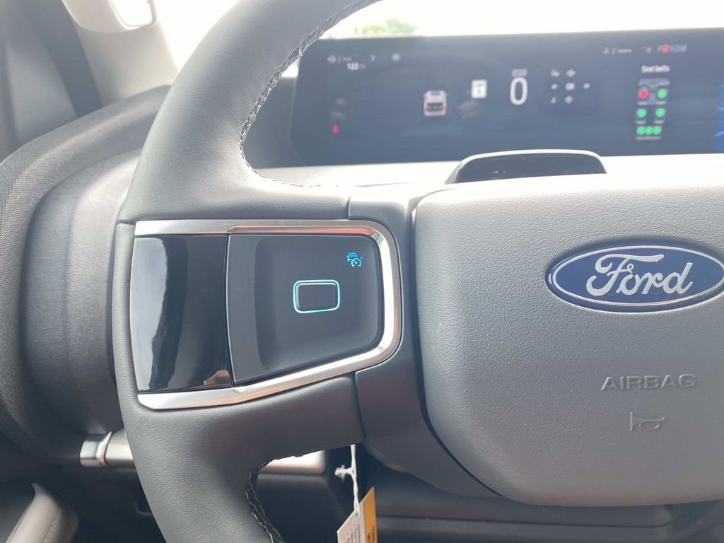 New 2026 Star White Metallic Tri-Coat Ford MAX Active image 19