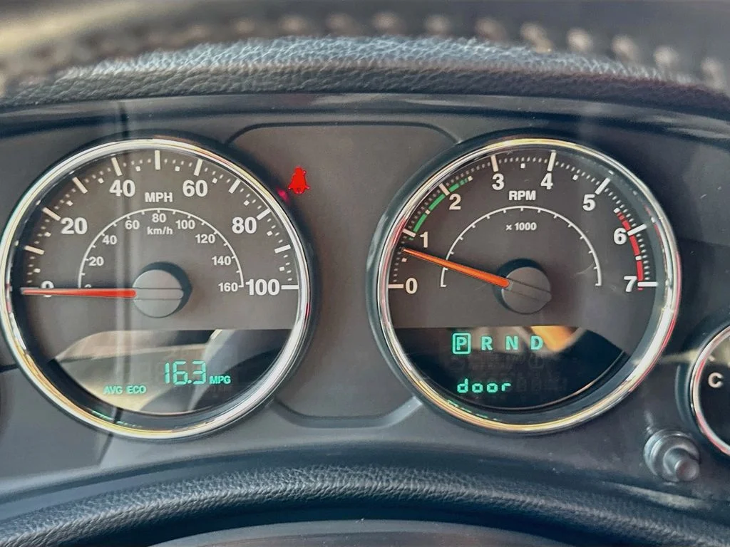 Used 2011 Red Jeep Sahara image 13