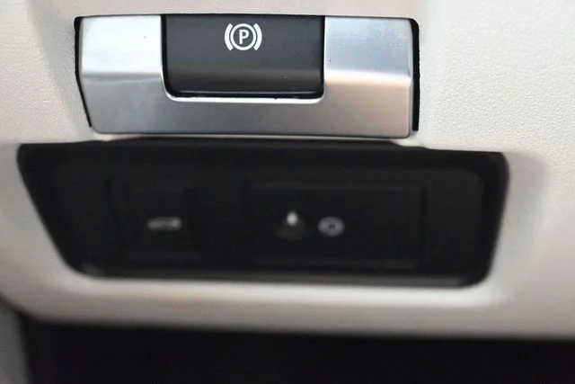 Used 2020 Black Jaguar S image 26