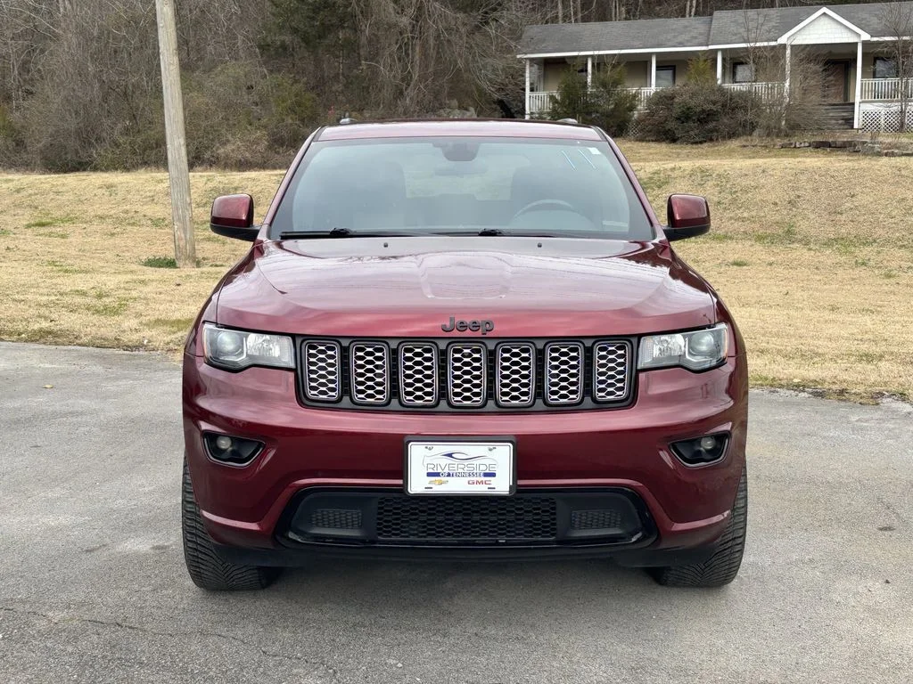 Used 2021 Red Jeep Laredo X image 5