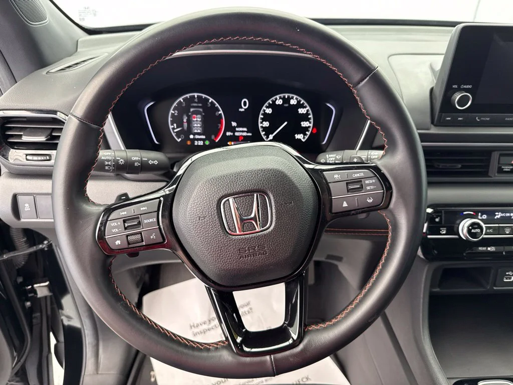 2025 Honda Pilot SPORT SUV Slide 22