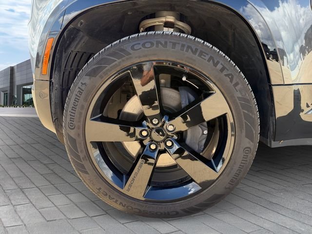 Used 2026 Gray Land Rover X-Dynamic SE image 9