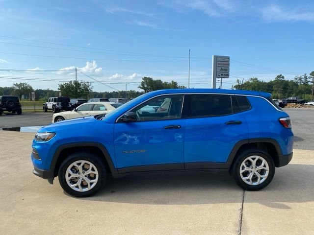 Used 2024 Blue Jeep Sport image 10