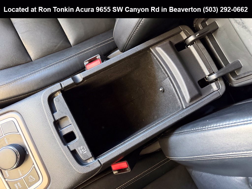 Used 2015 Billet Silver Metallic Clearcoat Jeep Limited image 27