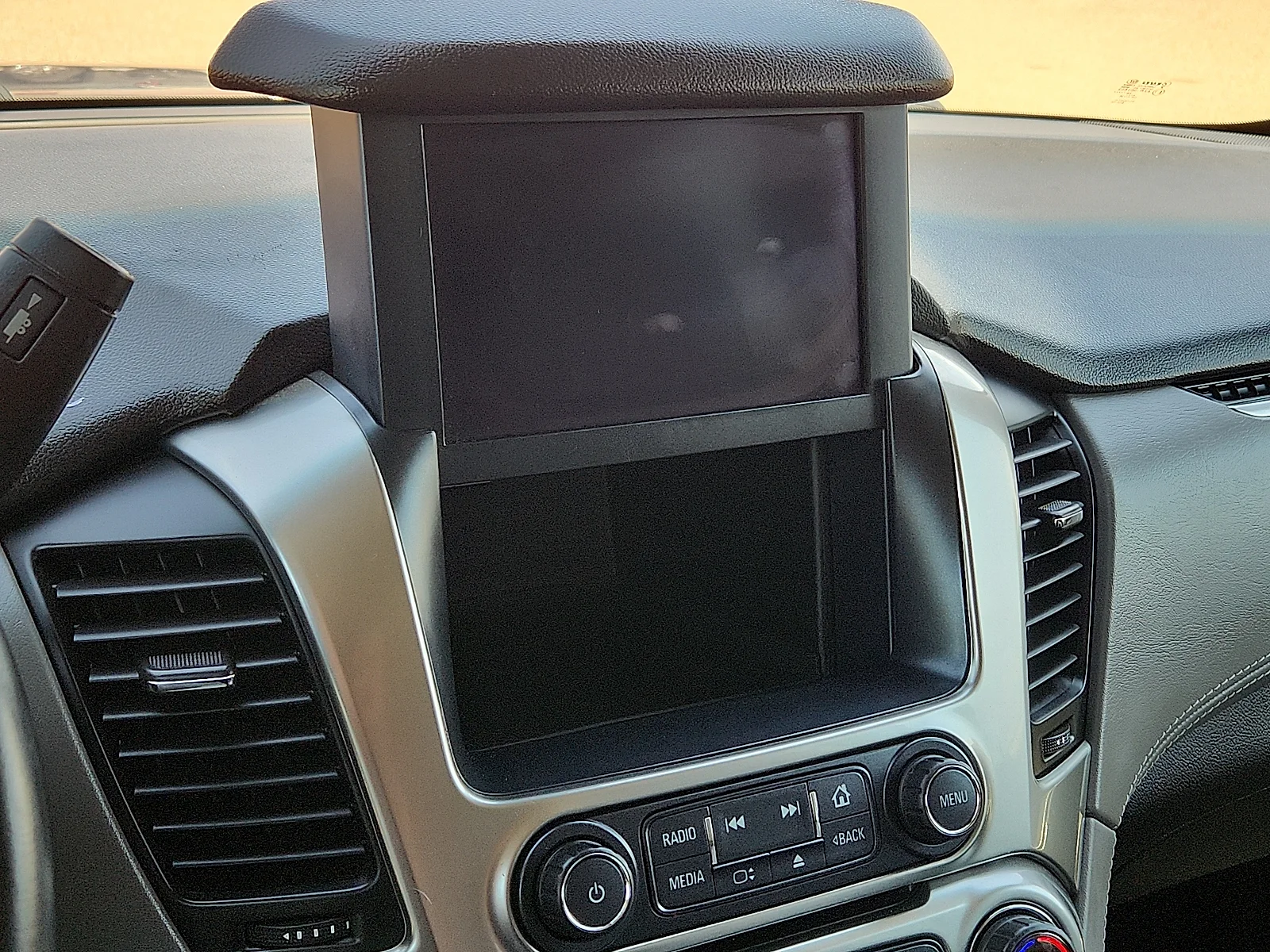 Used 2018 Velvet Chevrolet LT image 20