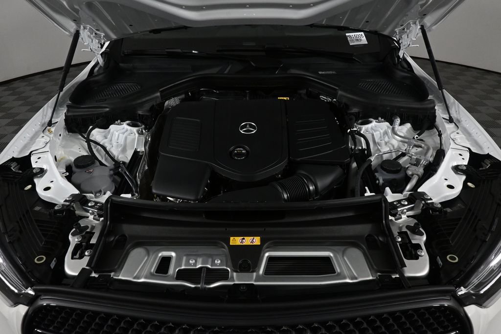 New 2026 Polar White Mercedes-Benz GLC 300 image 32