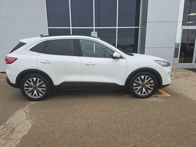 2020 Ford Escape Titanium Hybrid photo 2