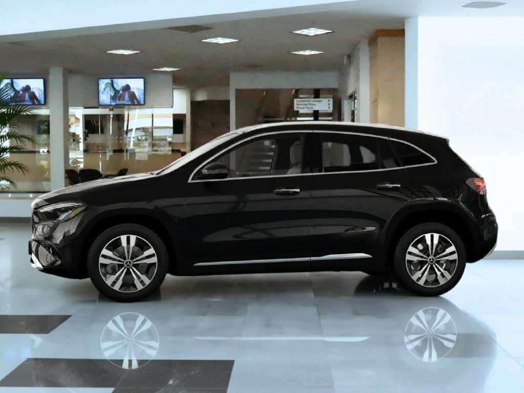 New 2026 Night Black Mercedes-Benz GLA 250 image 34