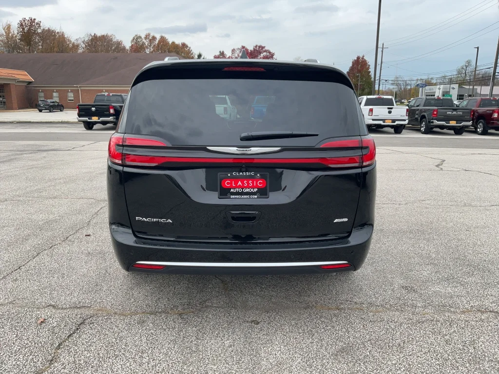 2026 Chrysler Pacifica Pinnacle - Photo 6