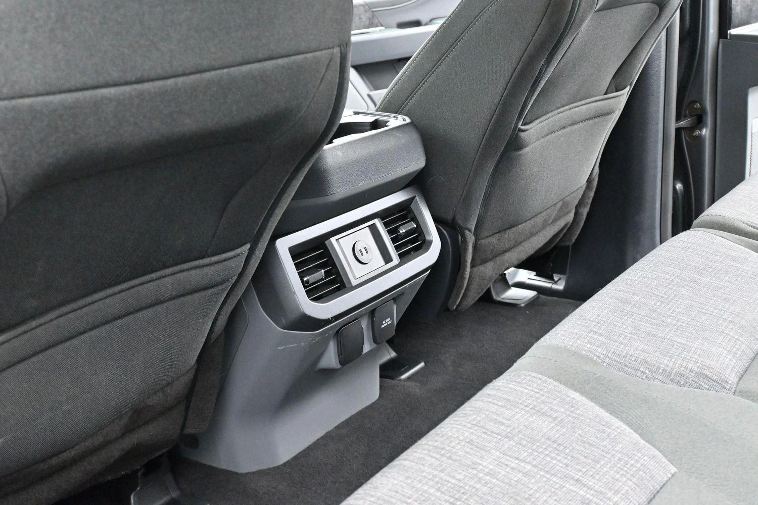 Used 2023 Carbonized Gray Ford XLT image 30