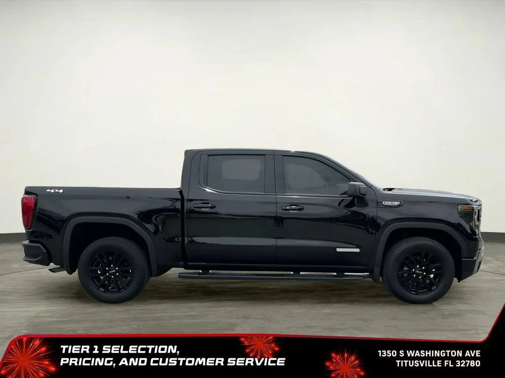 Used 2025 Onyx Black GMC Elevation image 15