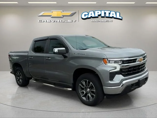 Used 2024 Gray Chevrolet LT image 8