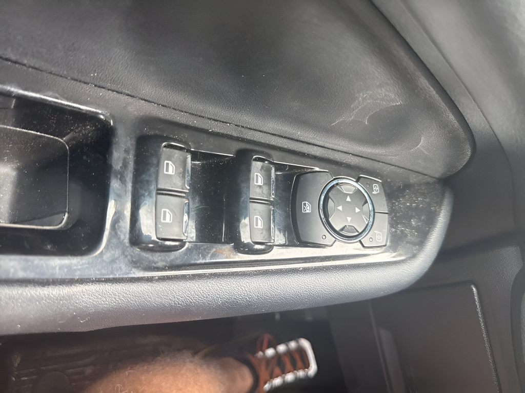 Used 2018 Silver Ford SEL image 35