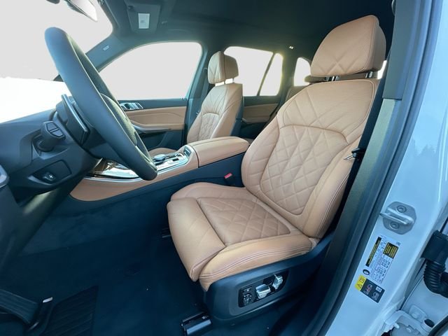 New 2026 White BMW xDrive50e image 15