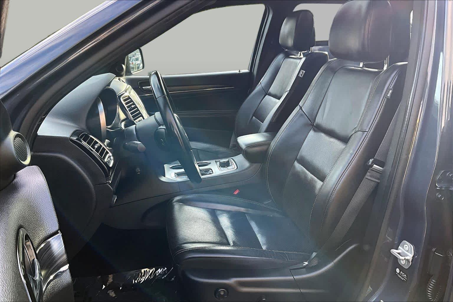 Used 2021 Slate Blue Pearlcoat Jeep 80th Anniversary image 8