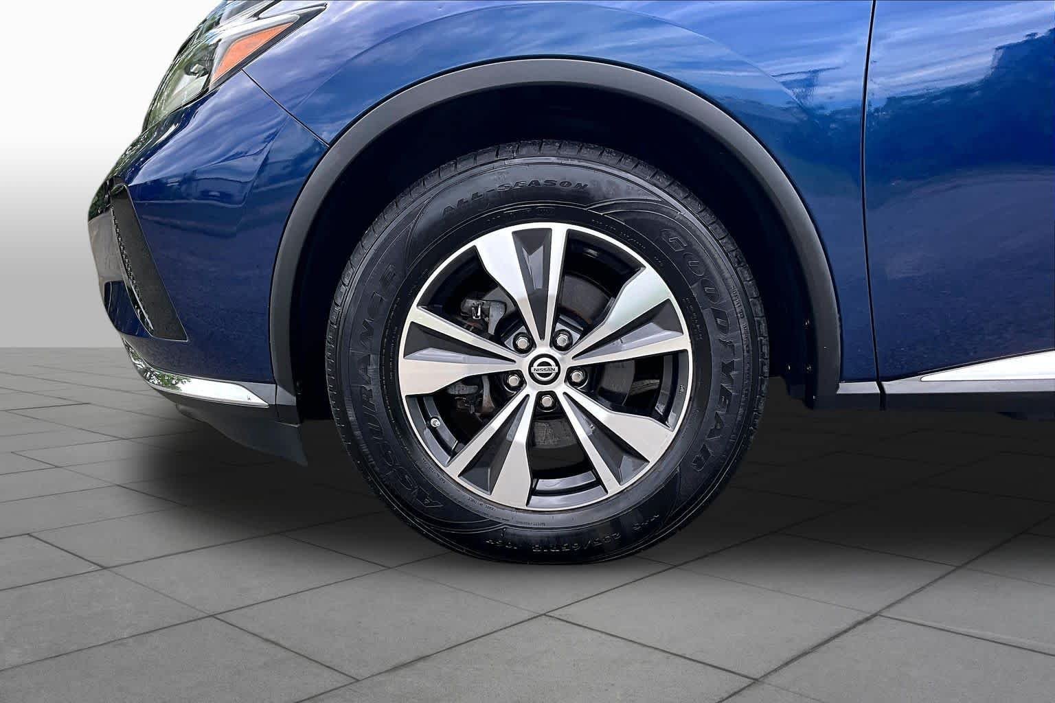 Used 2019 Deep Blue Pearl Nissan S image 10