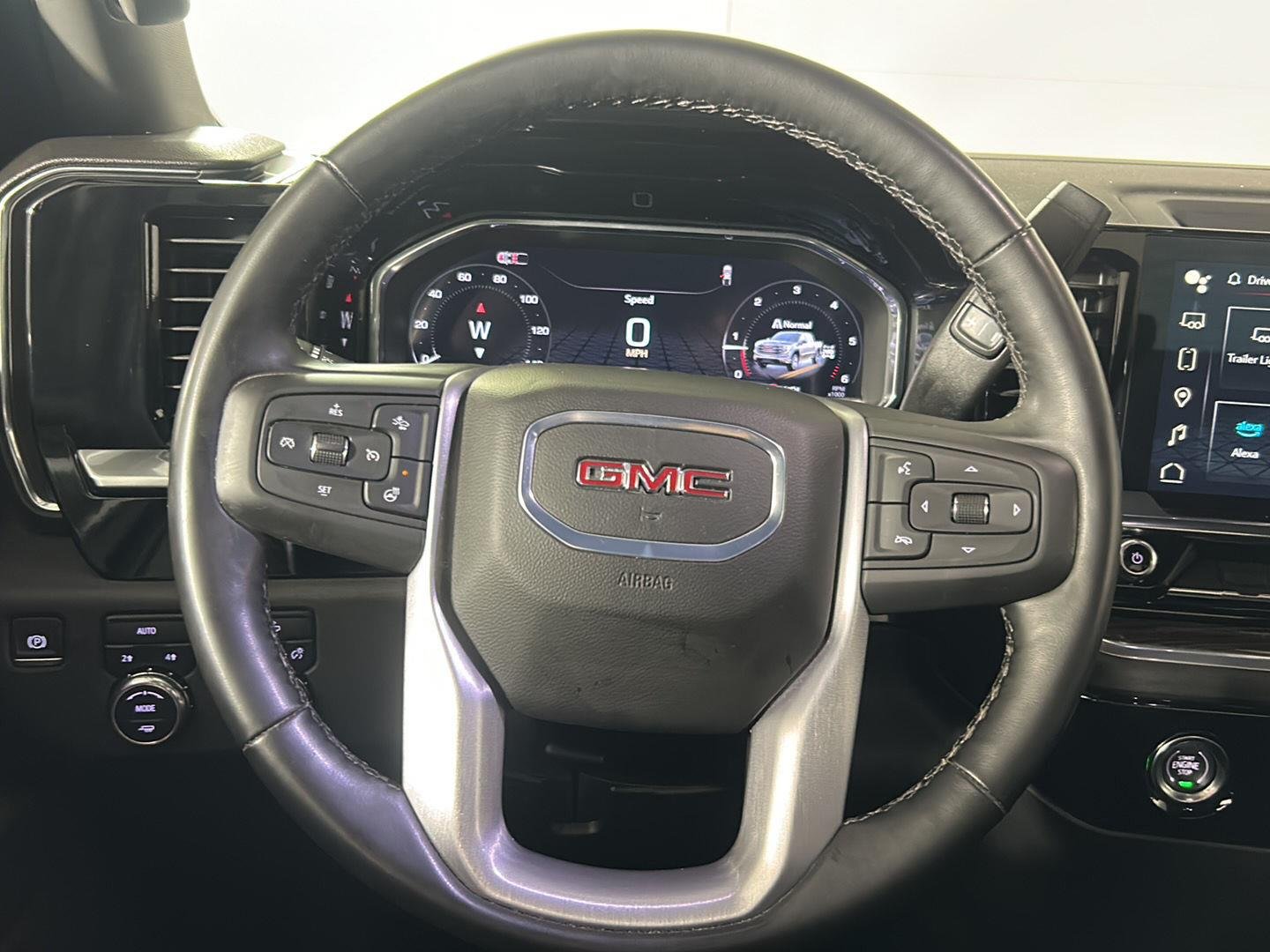Used 2024 Onyx Black GMC Elevation image 30