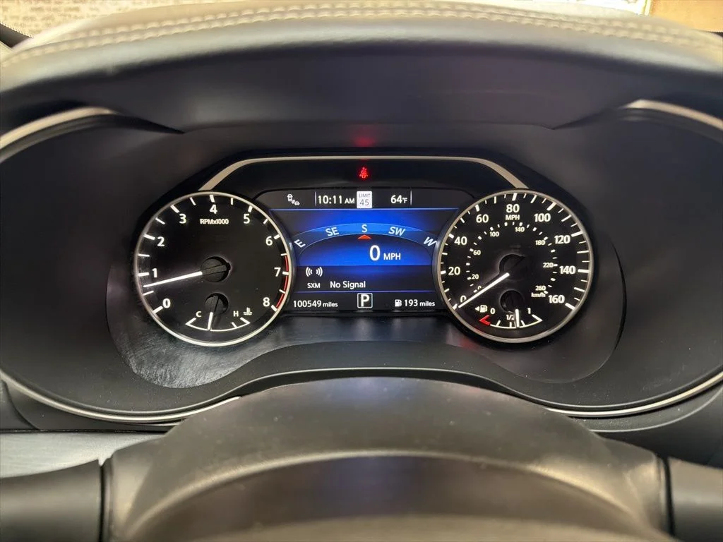Used 2022 Black Nissan Platinum image 25