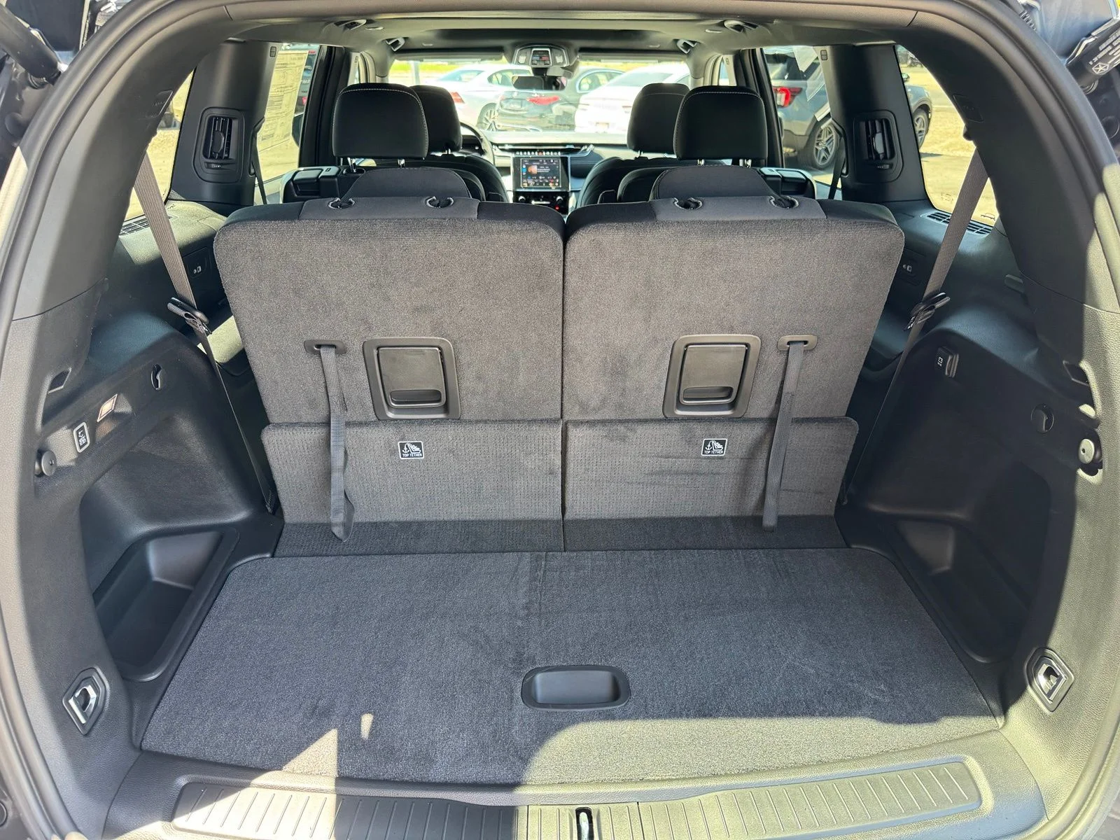 New 2026 Baltic Gray Metallic Clear-Coat Exterior Paint Jeep Laredo X image 8