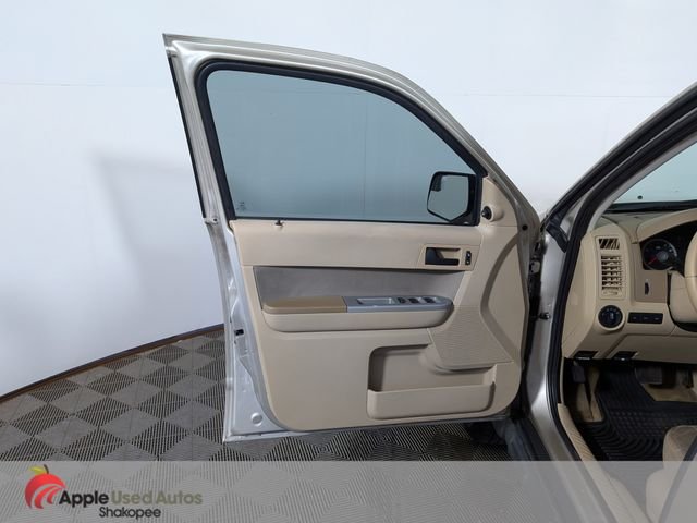 Used 2012 Gold Ford XLT image 10