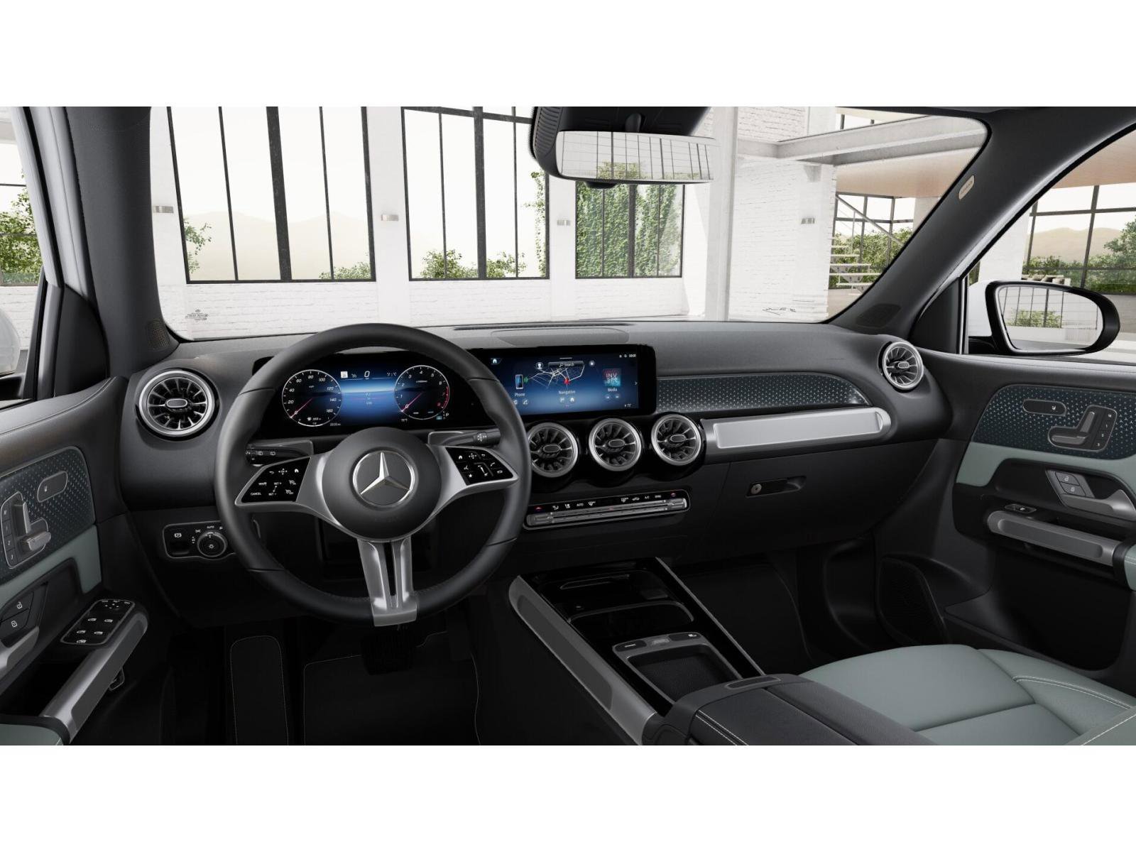 Used 2026 Polar White Mercedes-Benz GLB 250 image 3