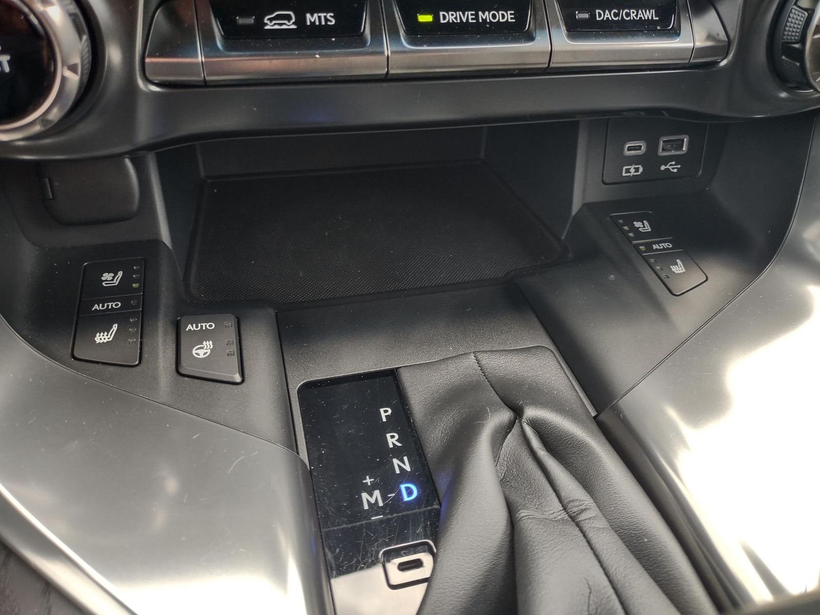 Used 2023 Black Lexus 600 Premium image 23