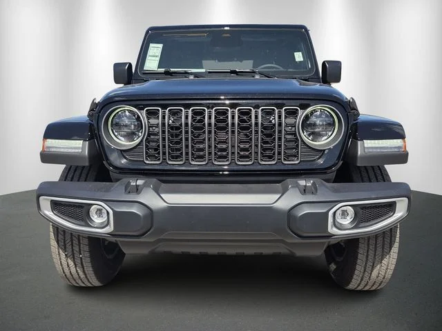New 2026 Black Clear-Coat Exterior Paint Jeep Sahara image 2