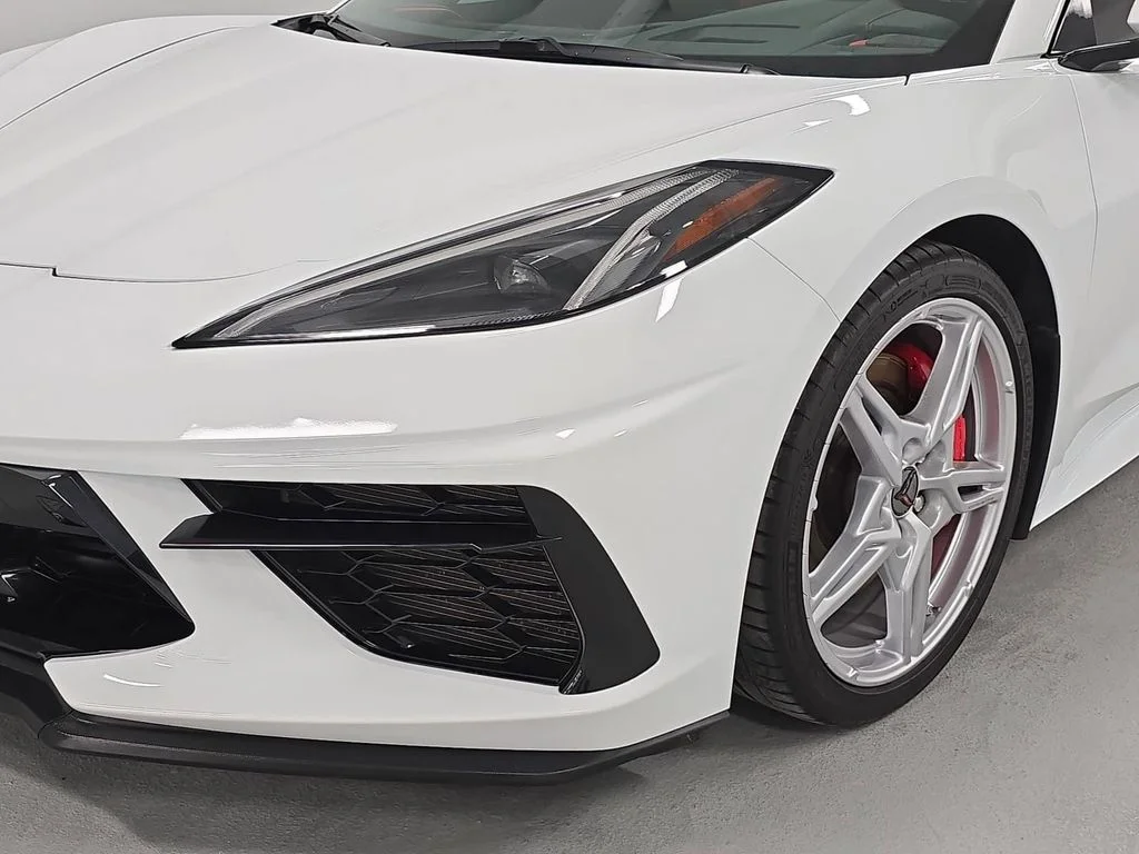 2022 Chevrolet Corvette 2LT - Photo 11