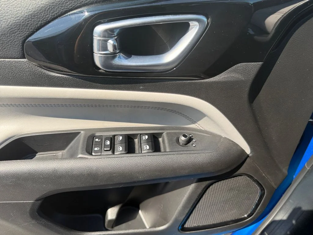 Used 2024 Blue Jeep Limited image 27