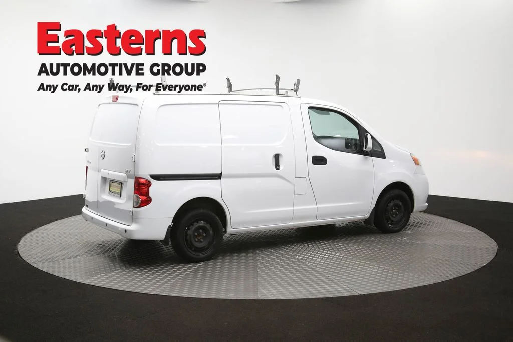Used 2021 White Nissan SV image 41