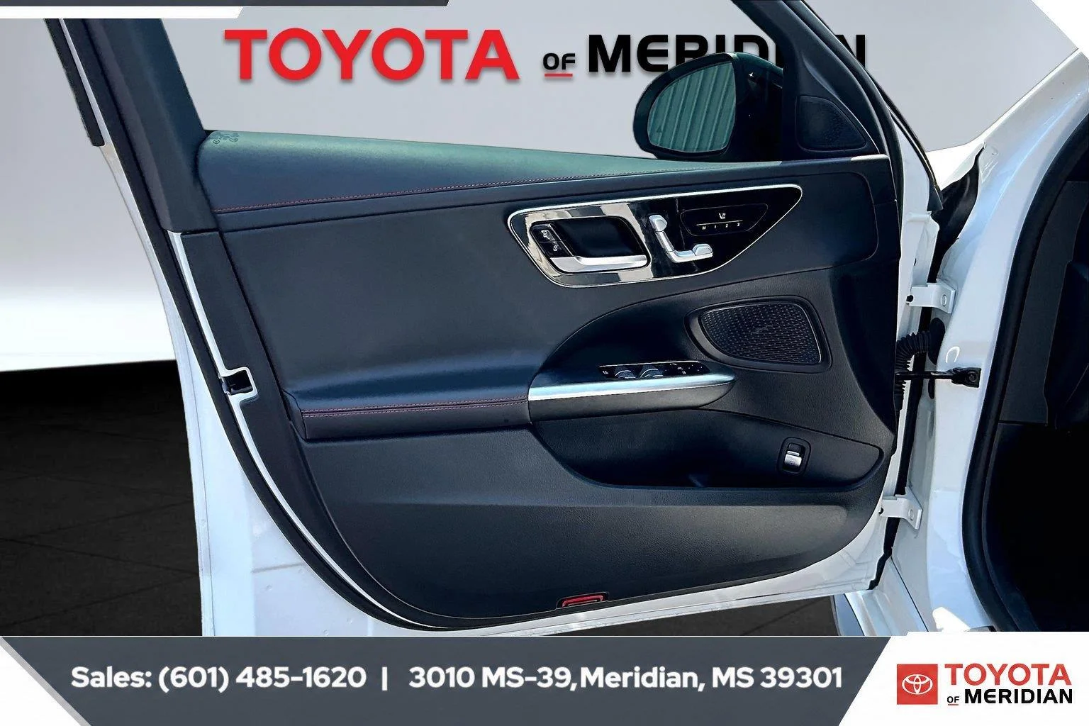 Used 2023 Polar White Mercedes-Benz AMG® C 43 image 17