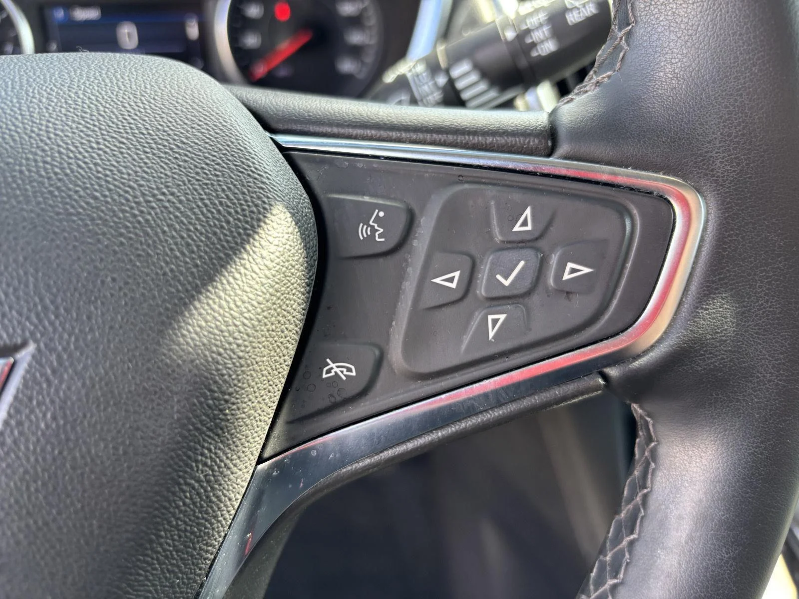 Used 2024 Riptide Blue Metallic Chevrolet LT image 22