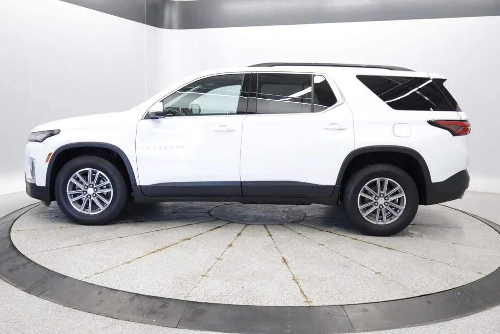 Certified 2022 Chevrolet Traverse 1LT with VIN 1GNEVGKW3NJ192623 for sale in Coon Rapids, Minnesota