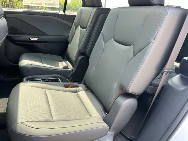 New 2026 Wind Chill Pearl Lexus PREMIUM AWD image 21