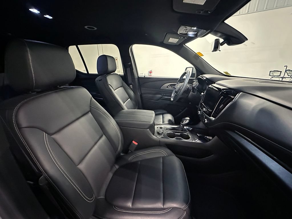 Used 2023 Sterling Gray Metallic Chevrolet LT Leather image 28