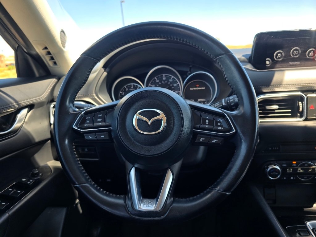 Used 2018 Snowflake White Pearl Mica Mazda Touring image 29