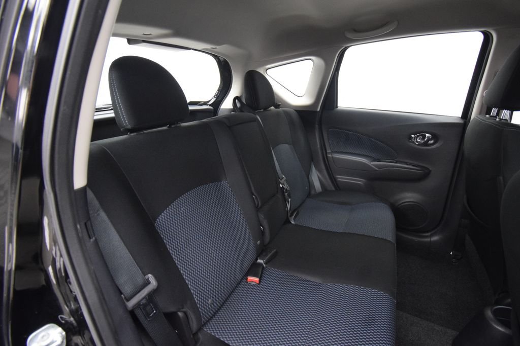 Used 2015 Black Nissan SL image 17